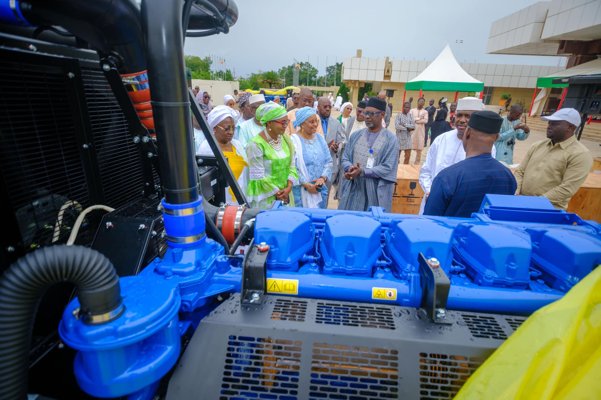 Renforcement des infrastructures énergétiques : Remise de 10 groupes électrogènes au profit de l’EDM-SA