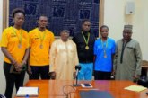 MESRS : Les médailles de l’équipe nationale de Robotique et du Club Sportif Universitaire du Mali (CSUM) présentés au Ministre Pr Bouréma Kansaye